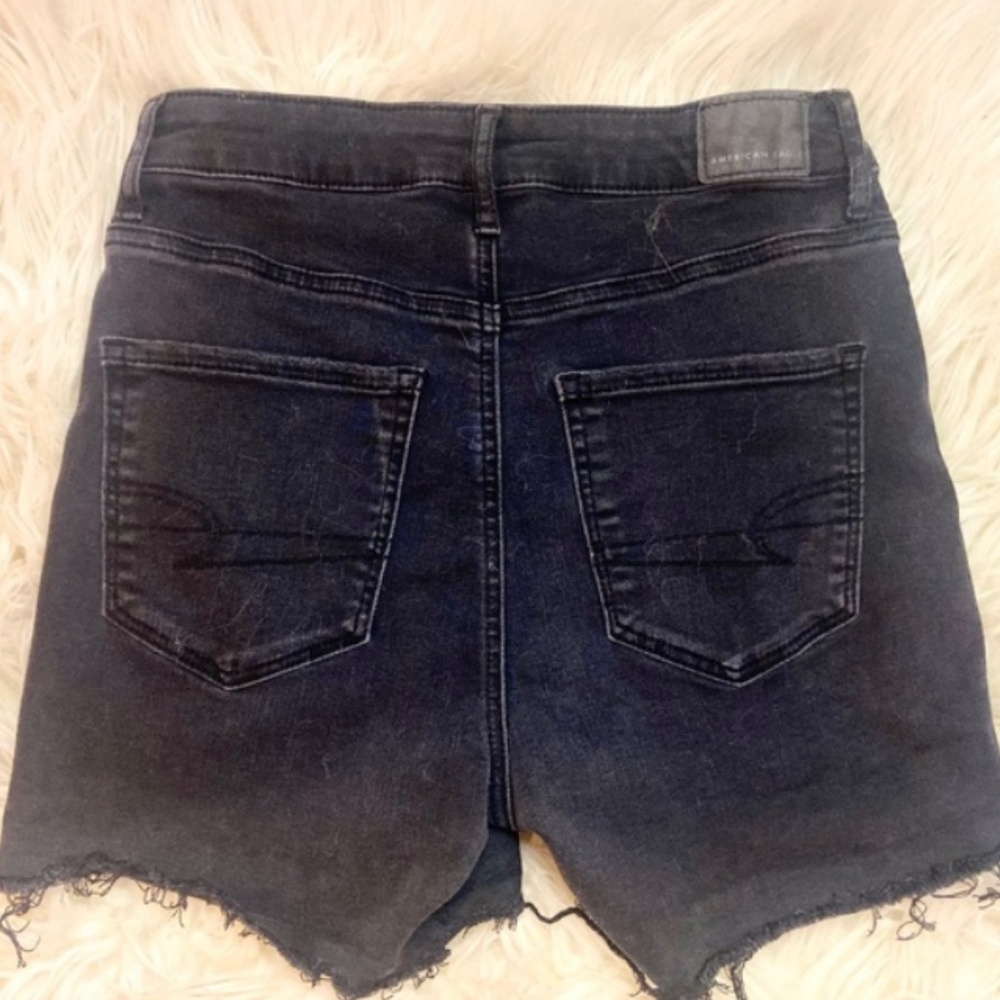 American Eagle Distressed Denim High Waist Stretch Cheeky Booty Shorts Women’s 2 - Picture 3 of 3